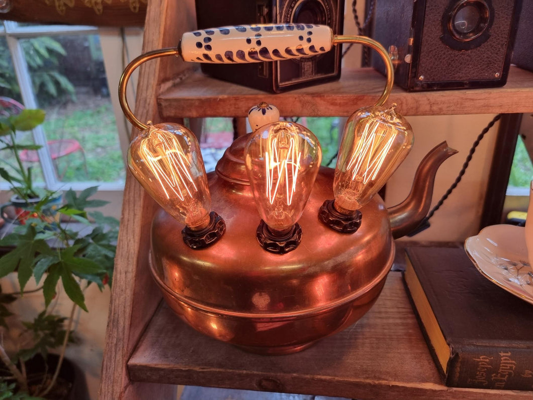Delft Copper Kettle Lamp (large)